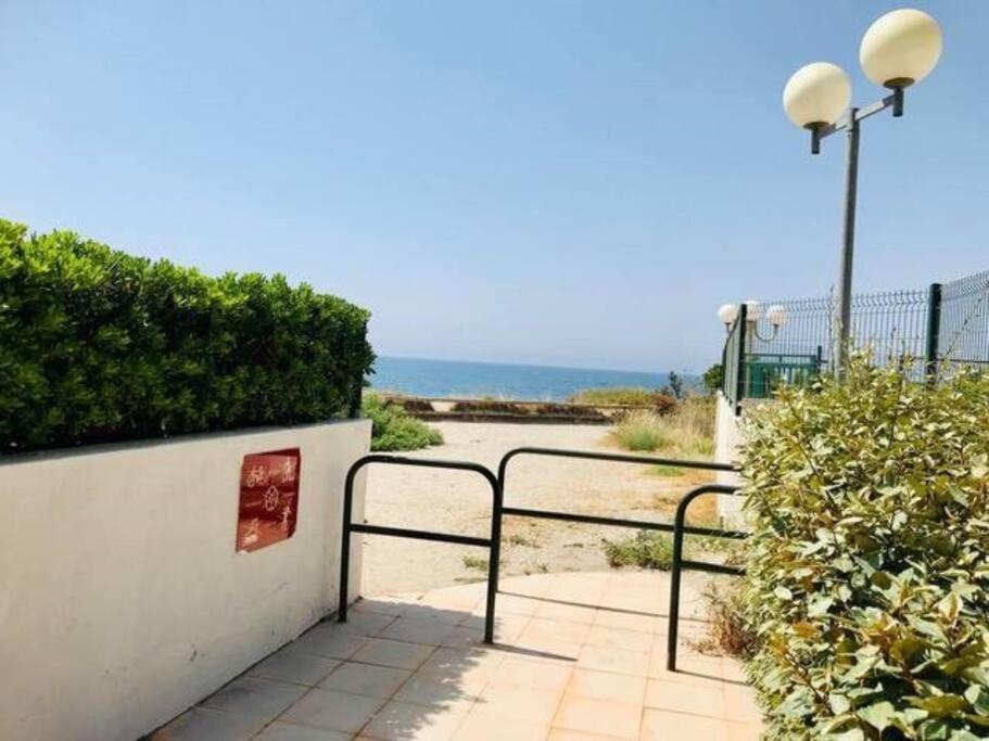 "Croisette" Appartement Rez De Jardin Acces Direct Plage ! Sete Exterior photo